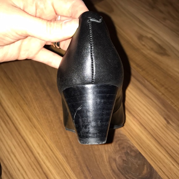 Franco Sarto black leather wedges - Picture 8 of 8